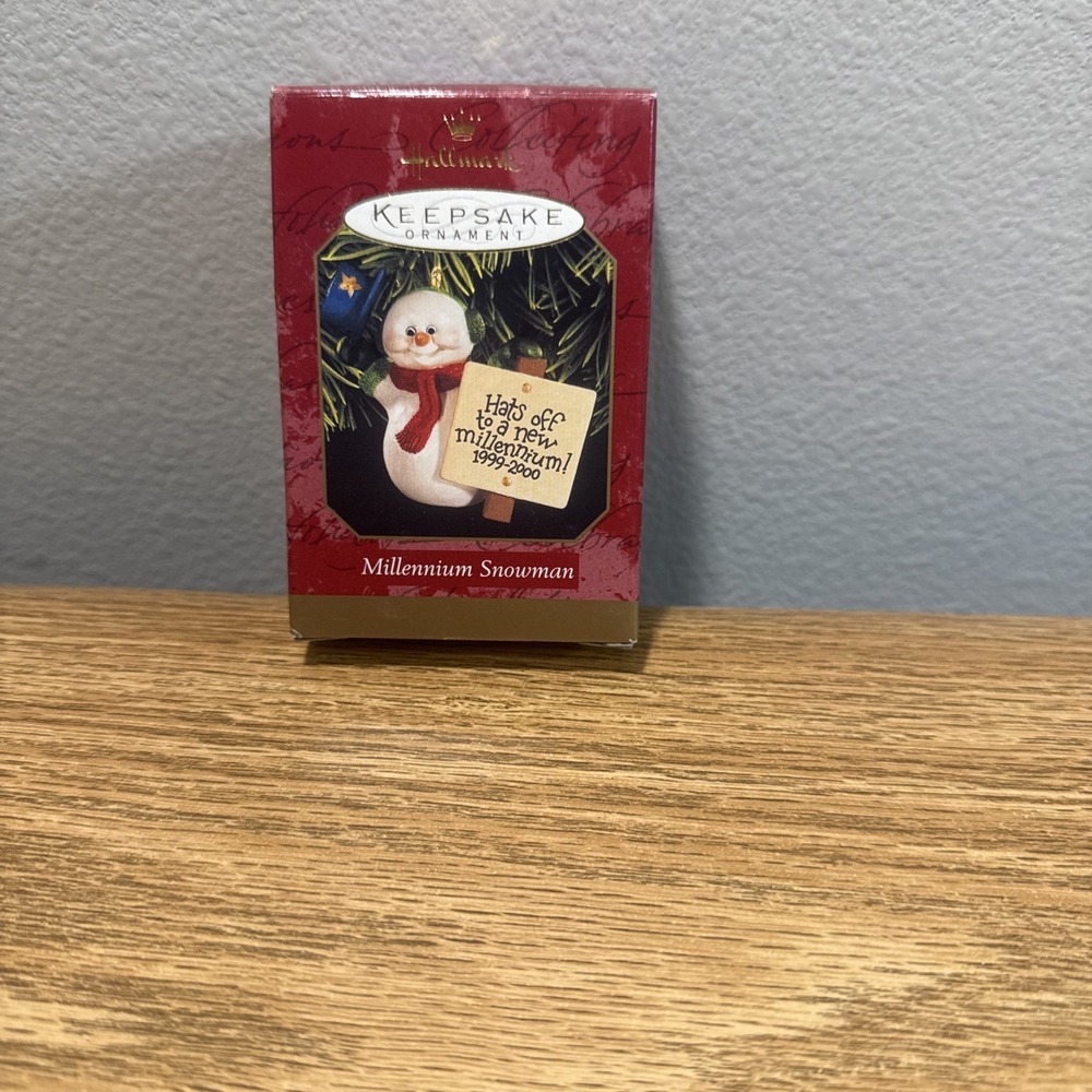 1999 MILLENNIUM SNOWMAN‎ Hallmark Keepsake Ornament